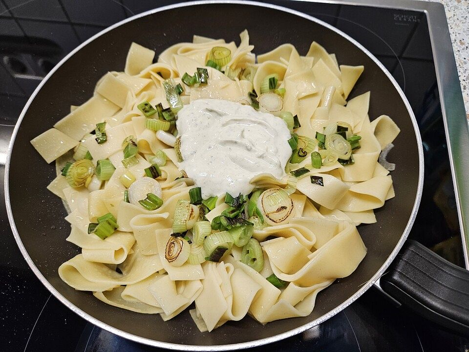 Bandnudeln mit Frühlingszwiebeln von NinisBlogForHorses| Chefkoch