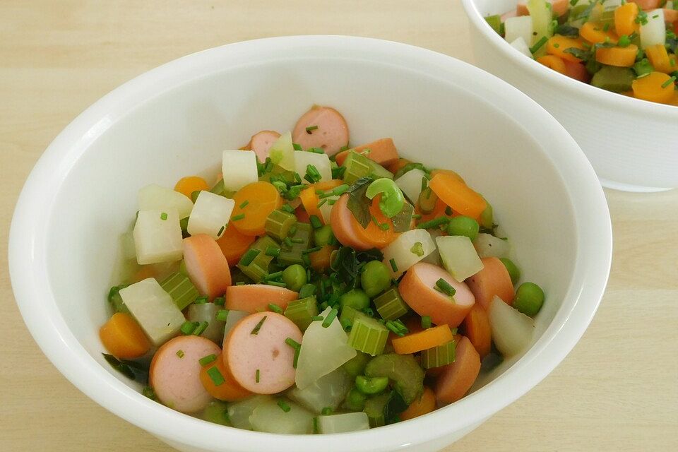 Sommerliche Gemüsesuppe