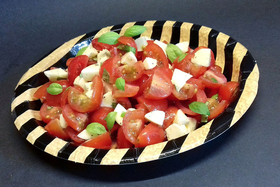 Tomaten-Mozzarella-Salat