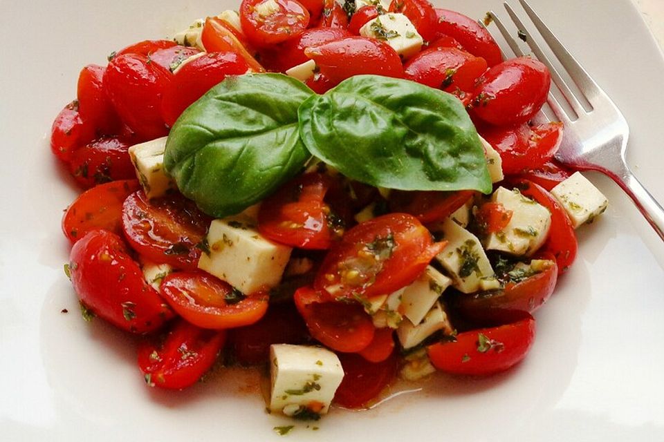 Tomaten-Mozzarella-Salat