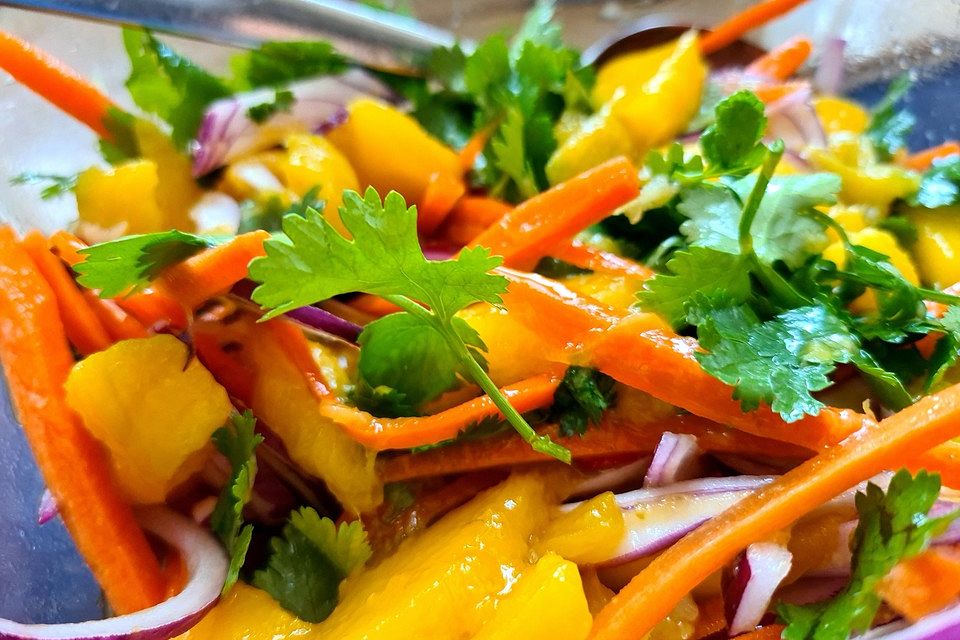 Mangosalat thailändische Art à la Gabi