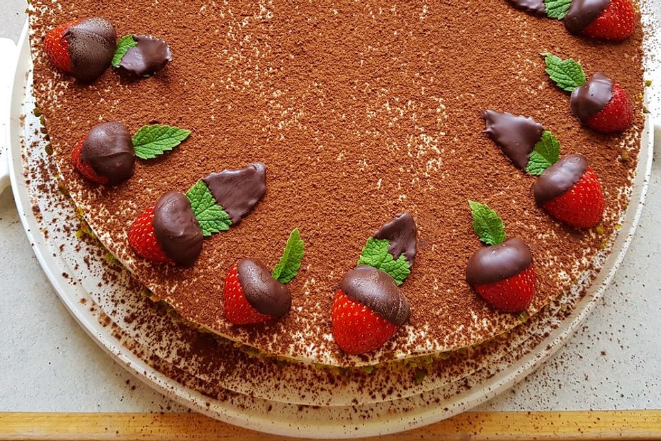 Erdbeer-Tiramisu-Torte