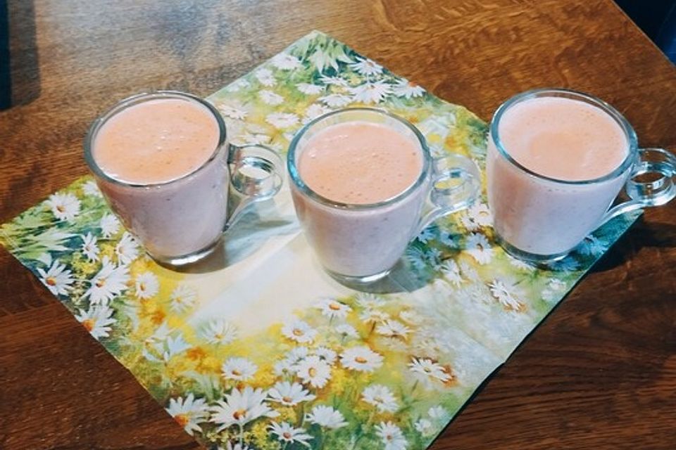 Erdbeer-Nektarinen-Smoothie