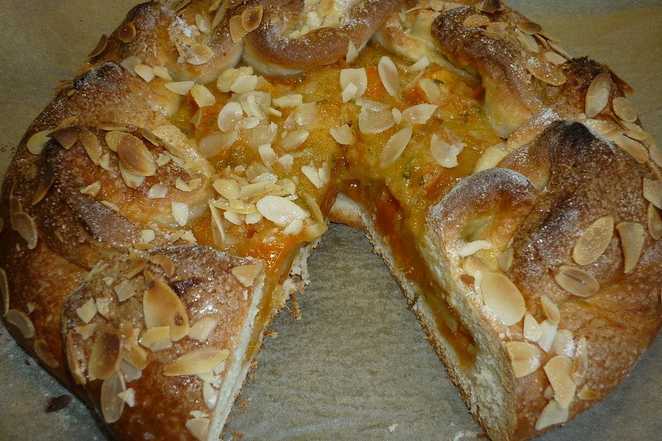 Galette mit verschiedenen Füllungen auf Quark-Öl-Teig-Basis