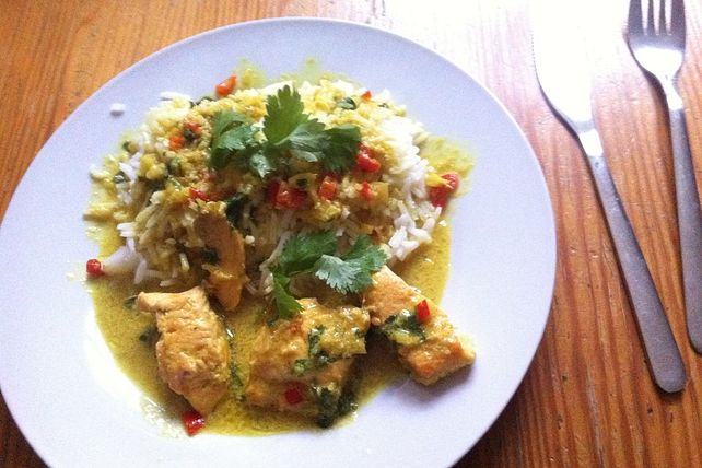 Lachs in Kokos-Koriander-Soße mit Reis von FloMcLean| Chefkoch