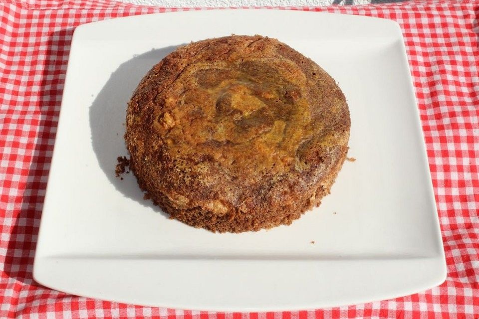 Schoko-Mandel-Kuchen mit Eierlikörglasur