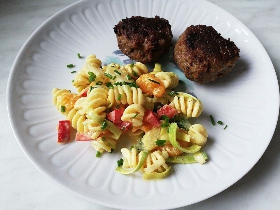 Nudelsalat mit Curry, Porree, Ananas und Mandarinen von C-P| Chefkoch
