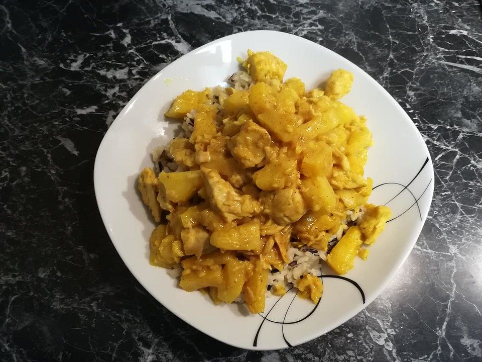 Hähnchenbrustfilets mit Ananas - Curry - Sauce von hemet-nisut-weret ...