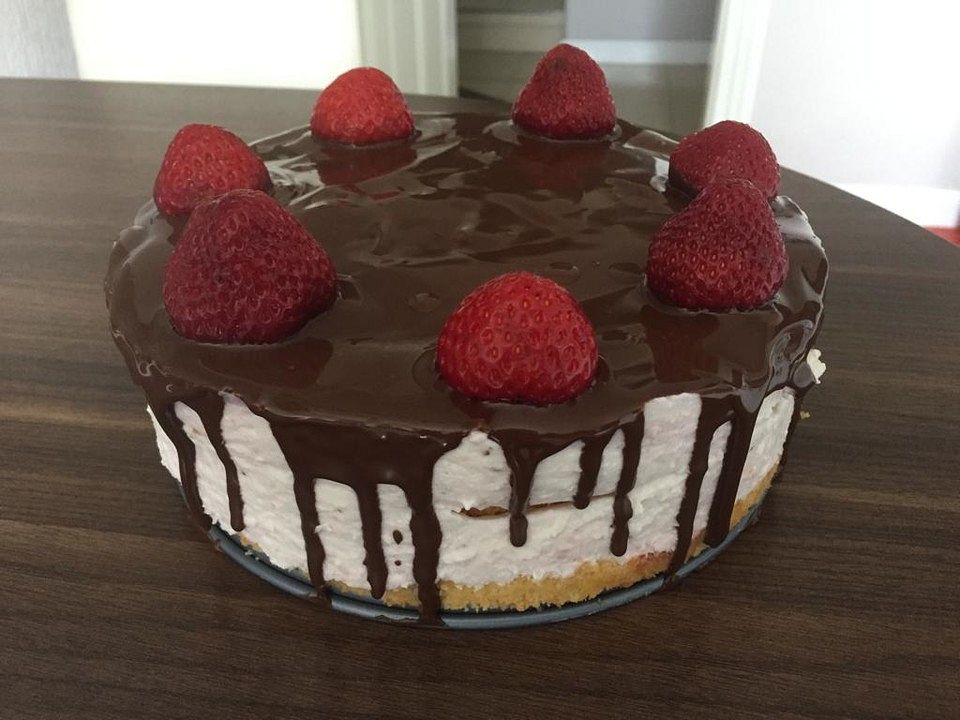 Erdbeertorte als Drip Cake von Nestone| Chefkoch