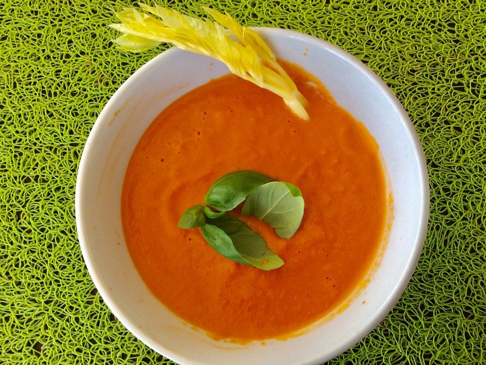 Tomatencremesuppe mit Bleichsellerie von Pannepot| Chefkoch
