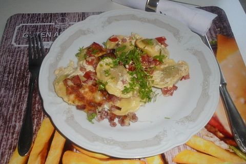 Gratinierte Tortellini mit frischen Tomatenwürfeln von Anaid55| Chefkoch