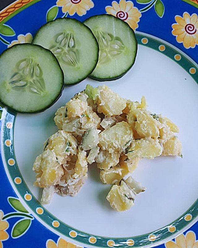 Veganer Kartoffelsalat mit Cashewmus und Gurkenwasser