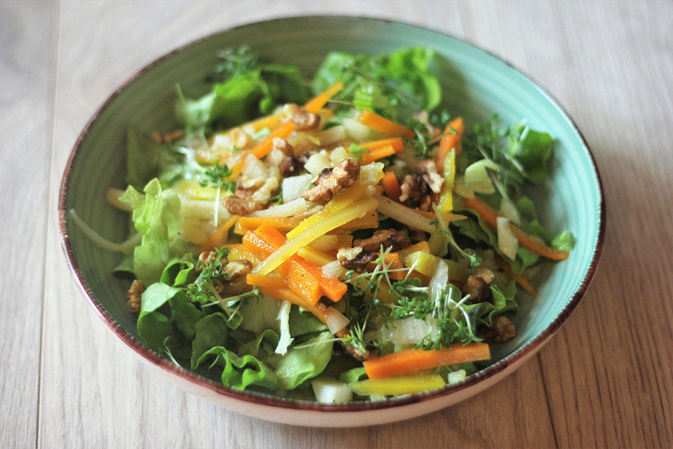 Herbstsalat mit Trüffelöl - Vinaigrette