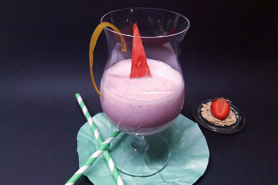 Melone-Apfel-Erdbeer-Shake