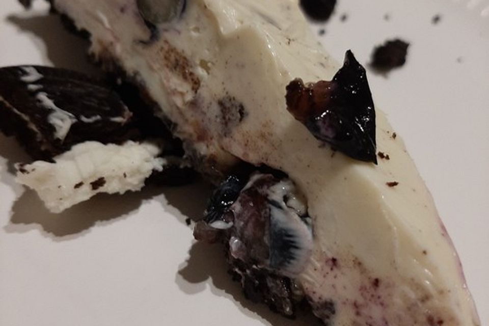 Oreo-Blueberry-Cheesecake