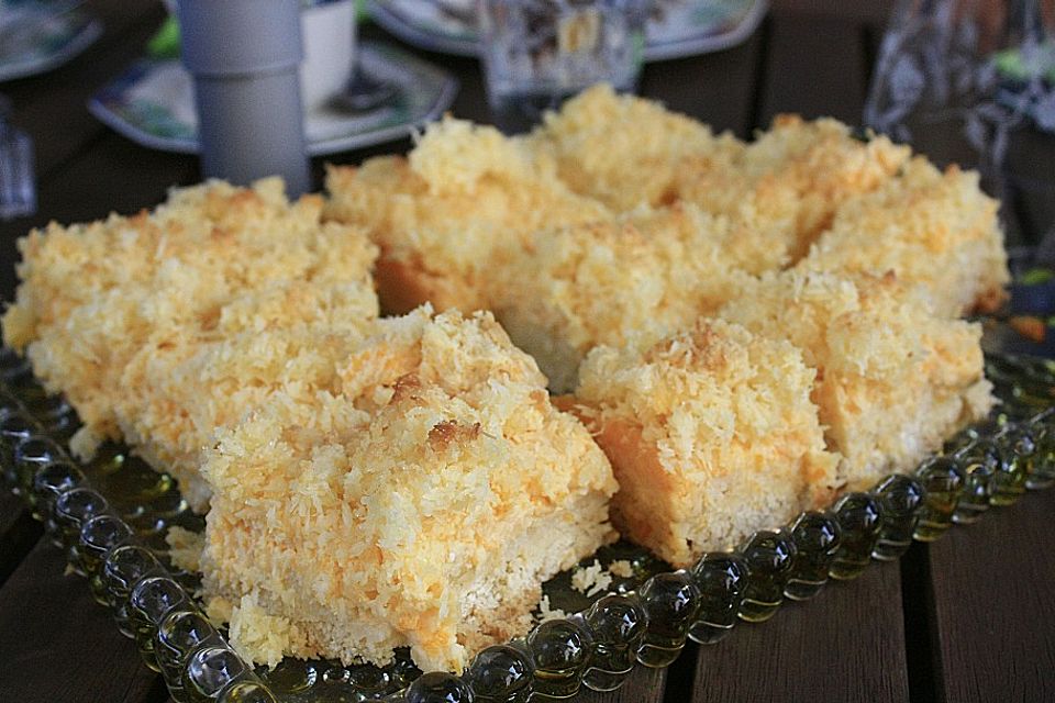 Mandarinenkuchen mit Quark und Kokos