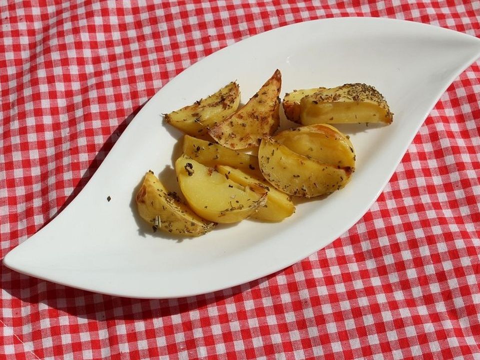 Kartoffelecken aus dem Ofen von eisbobby | Chefkoch