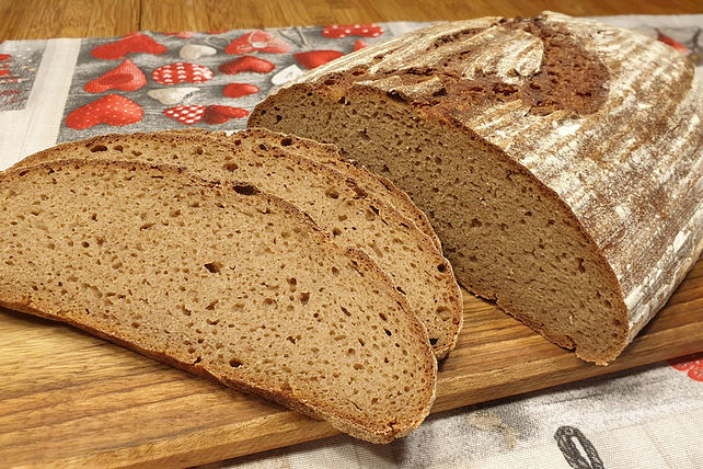 Sauerteig-Vollkorn-Mischbrot mit Roggen- und Dinkelmehl von ...