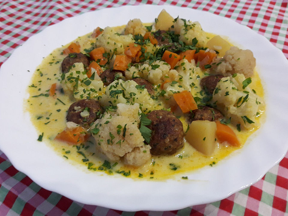 Blumenkohl-Käsesuppe mit Hackfleischbällchen von eisbobby | Chefkoch