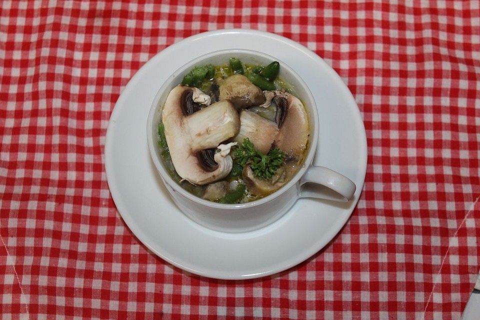 Champignon-Prinzessbohnen-Cremesuppe à la Didi