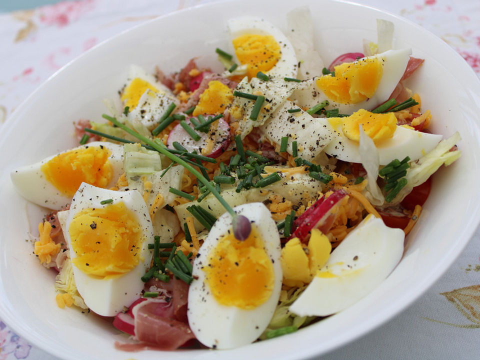 Eisbergsalat Mit Tomaten Und Gurke — Rezepte Suchen