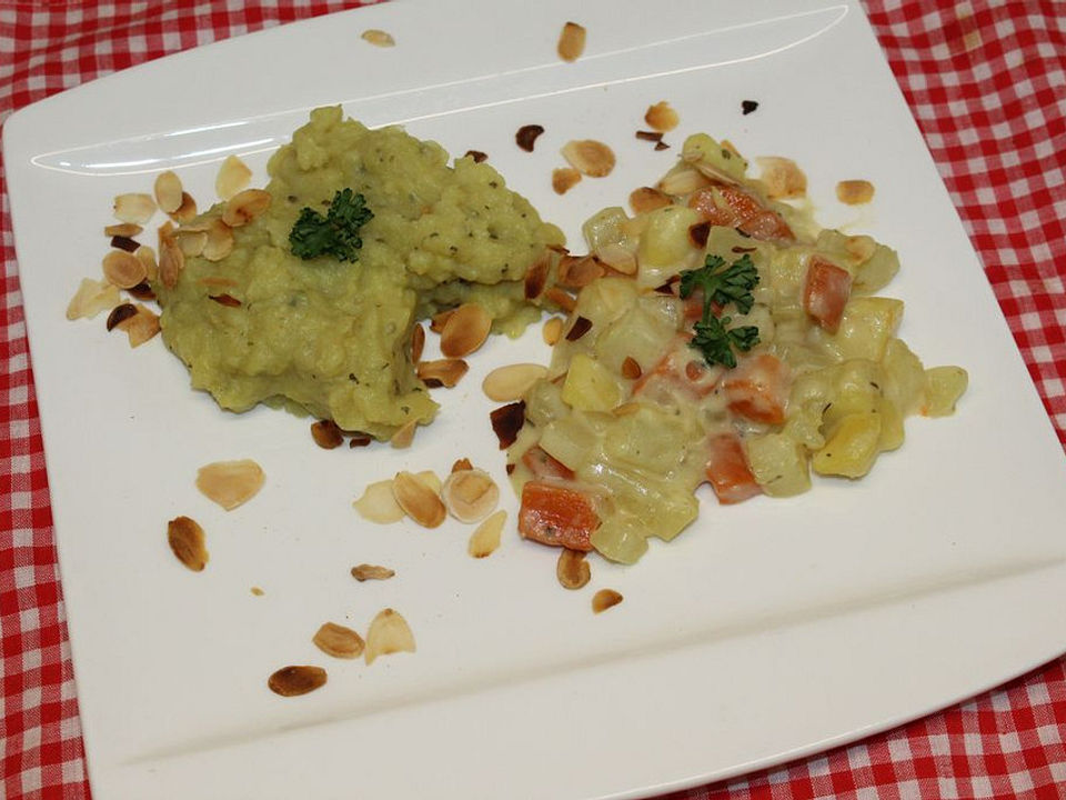 Möhren-Kohlrabi-Gemüse auf Mandel-Kartoffelpüree von trachurus| Chefkoch