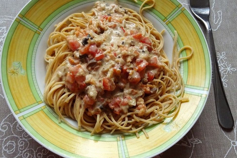 Soja-Spaghetti mit Champignon-Tomaten-Sahne-Sauce à la Didi