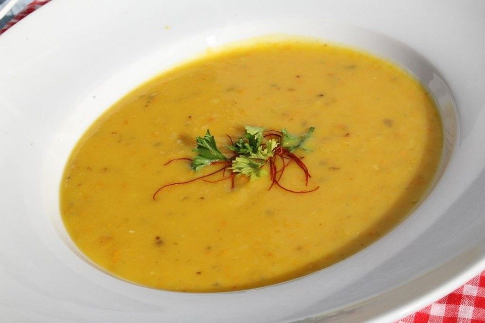 Kürbis-Kartoffel-Suppe aus Backofengemüse