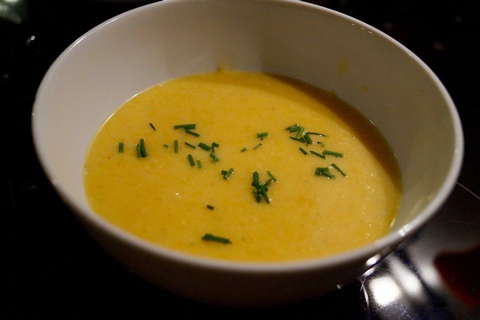 Kürbis-Kartoffel-Suppe aus Backofengemüse