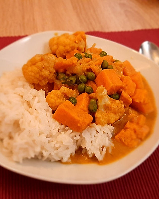 Blumenkohl-Süßkartoffel-Curry