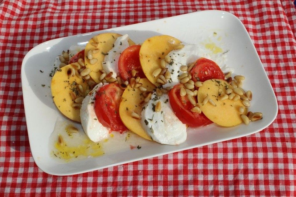 Tomaten-Nektarinen-Carpaccio à la Gabi