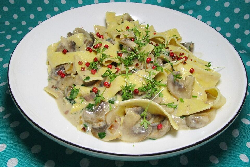 Pasta mit Champignons und Ziegenfrischkäse