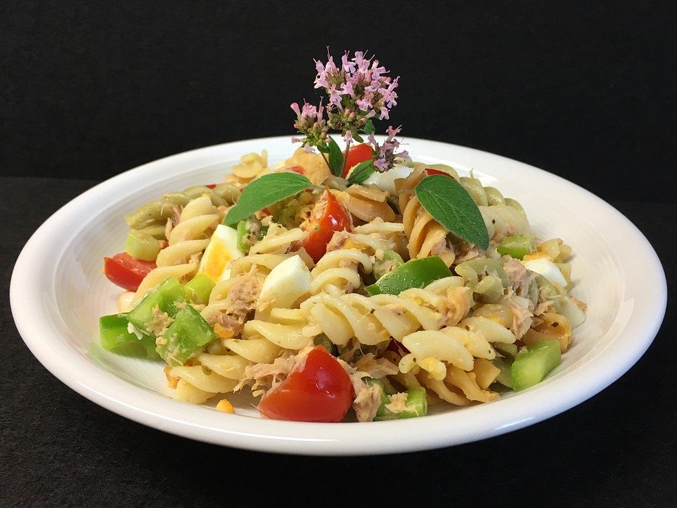 Nudelsalat mit Thunfisch von silvi0400| Chefkoch