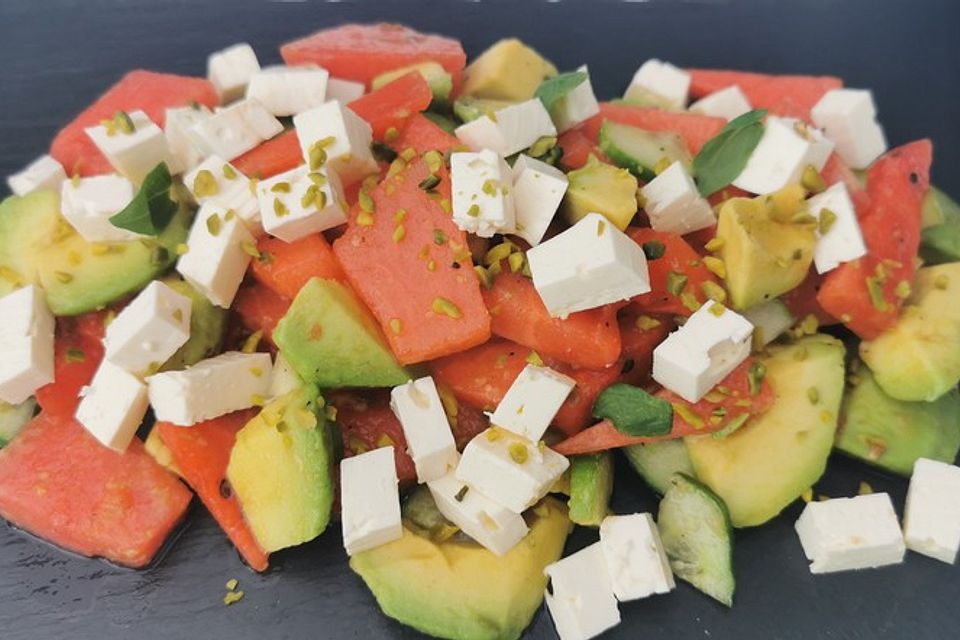 Wassermelonen-Avocado-Salat mit Feta