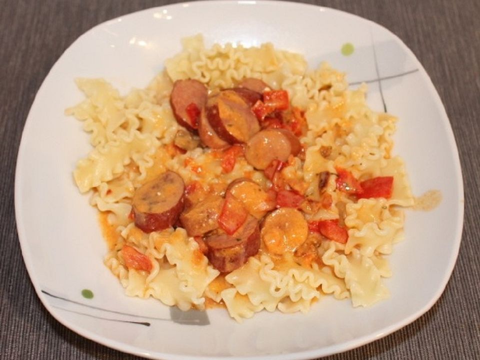 Schnelles Würstchengulasch mit Paprika von JasminDragon | Chefkoch