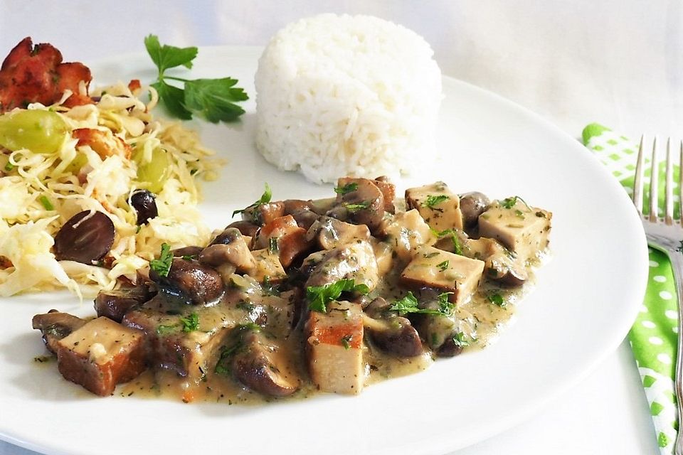 Tofu-Champignon-Ragout mit Basmatireis