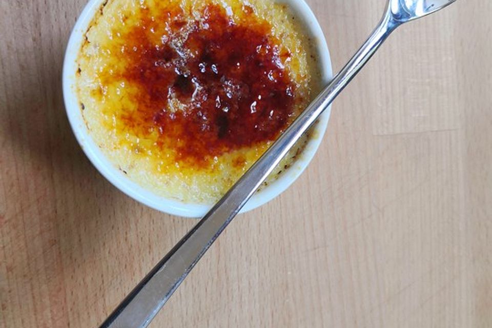 Crème Brûlée von der Tonkabohne