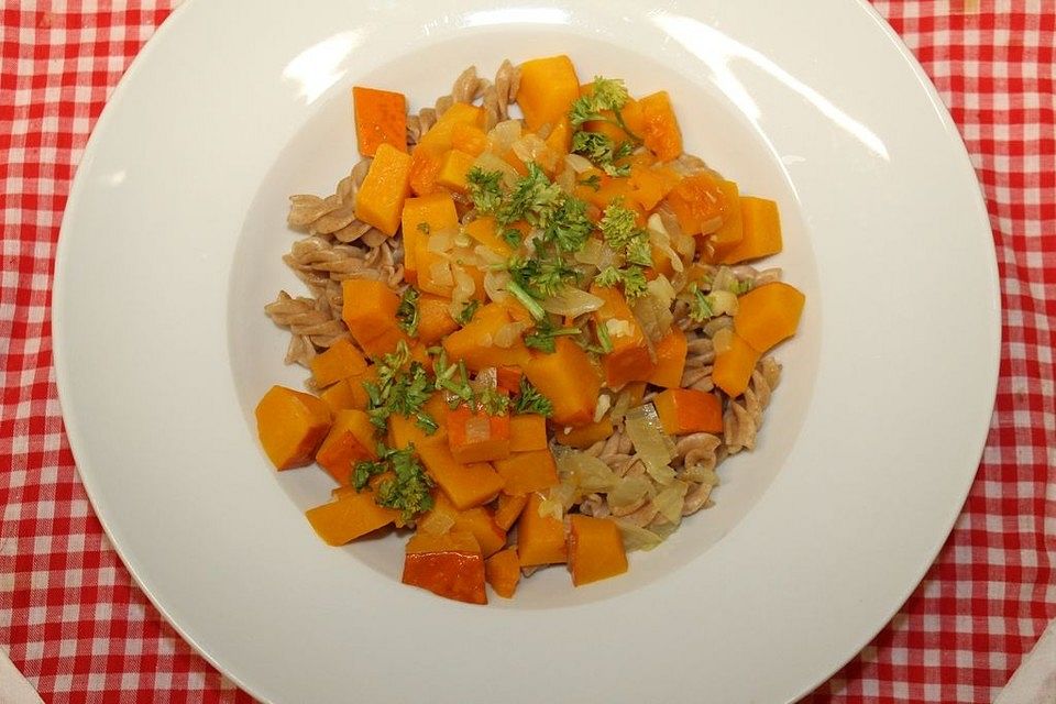 Hokkaidokürbis mit Pasta