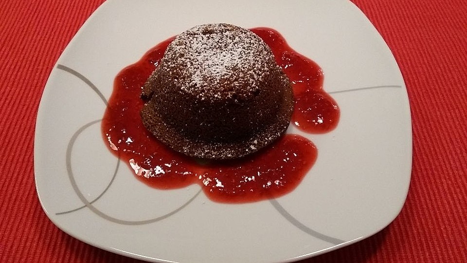 Annes Weihnachtsmenu 2019 Dessert Schoko Malheur Mit Himbeersauce Von Ck Print Kochschule Chefkoch 