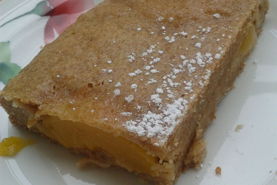 Rührkuchen mit Joghurt und Obst Rührkuchen mit Joghurt und Obst