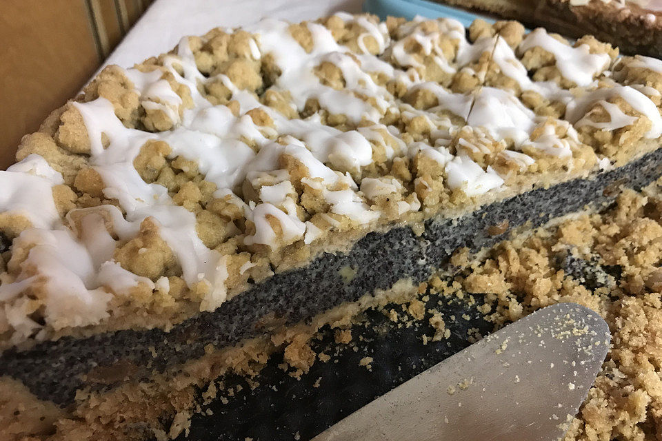 Veganer Mohn-Streuselkuchen