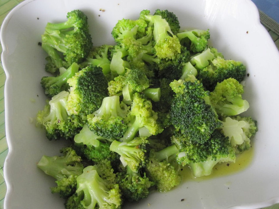 In Butter geschwenkter Brokkoli von Chefkoch_Isabel | Chefkoch