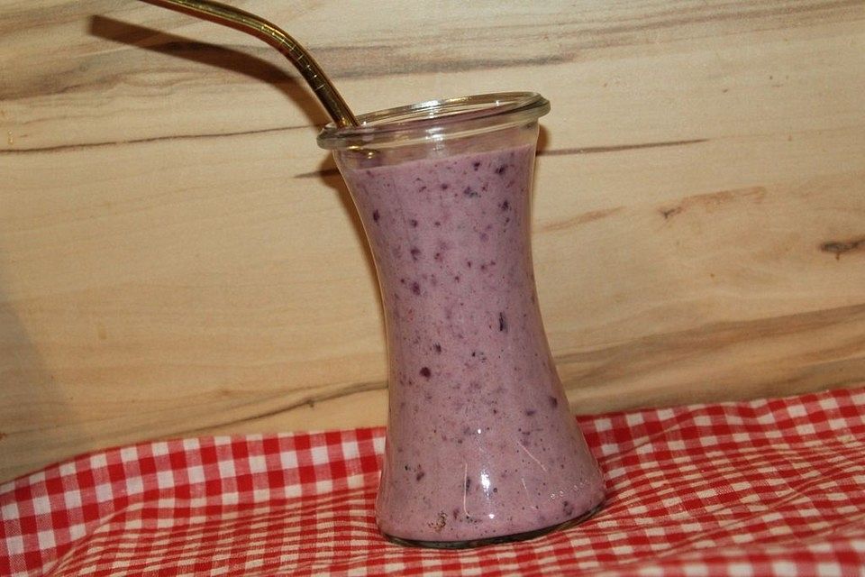 Beeren-Protein-Shake mit Haferflocken