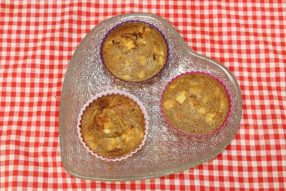 Apfelmuffins mit Walnuss-Topping