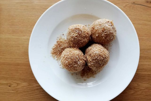 Topfen-Marillenknödel von Tsfenia| Chefkoch