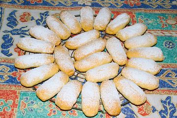 Marokkanische Keksröllchen