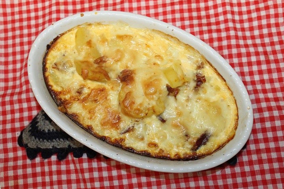 Kartoffel-Speck-Gratin