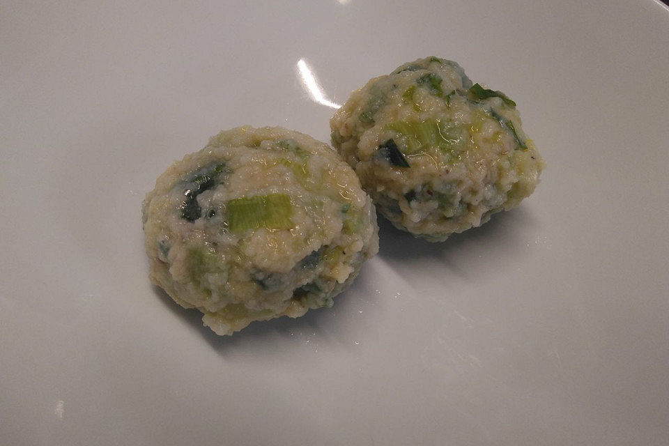 Lauch-Kartoffel-Knödel