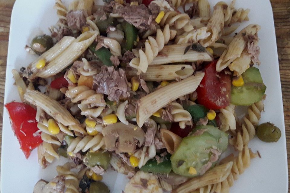 Leichter Nudelsalat mit Thunfisch