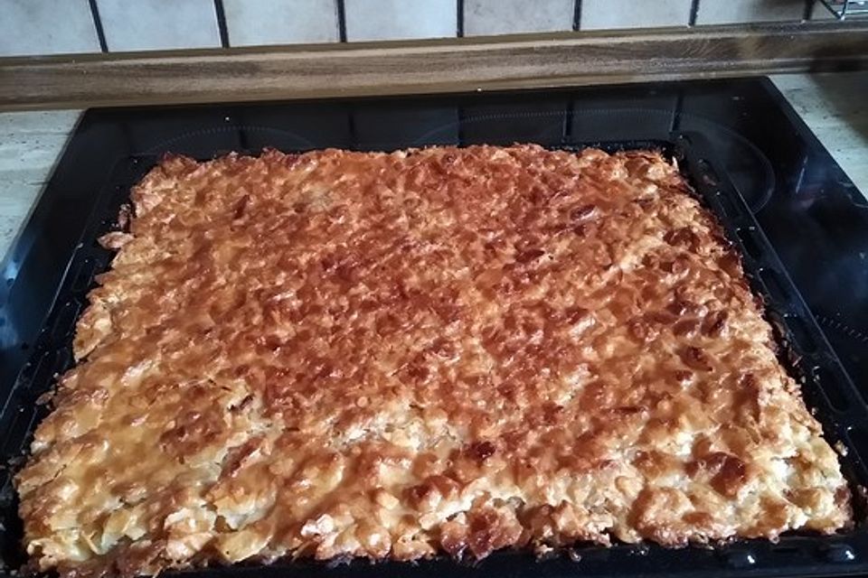 Hummelkuchen mit Äpfeln